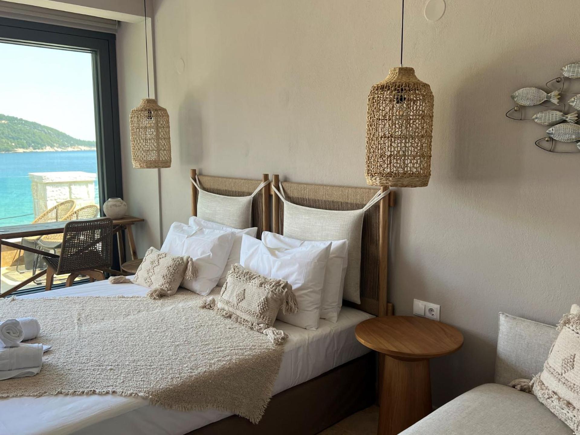 Hotel Kinira Екстериор снимка