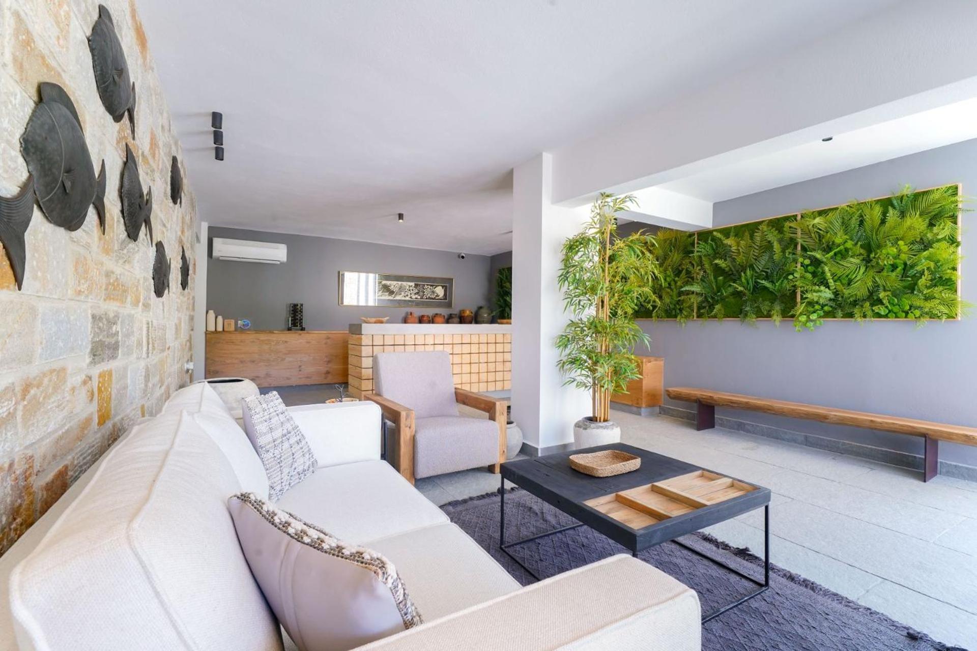 Hotel Kinira Екстериор снимка